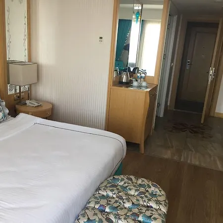 The Qasr Bodrum Halal & *