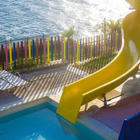 The Qasr Bodrum Halal &
