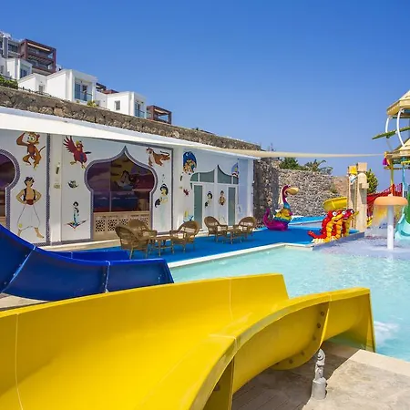 The Qasr Bodrum Halal & Resort *