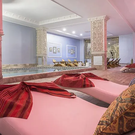 The Qasr Bodrum Halal & Resort *