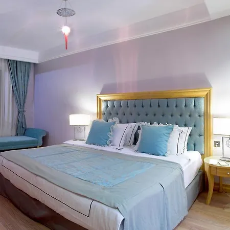 The Qasr Bodrum Halal & *